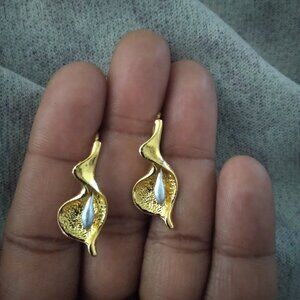 Earrings calla Lilly goldtone wedding gift